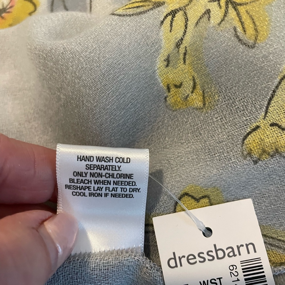 Dress Barn Floral Scarf in blue and Yellow new - Picture 7 of 8
